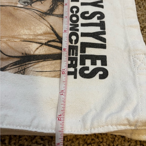 Harry Styles 2018 Tour VIP Live On Tour Exclusive Tote Bag - Picture 7 of 8